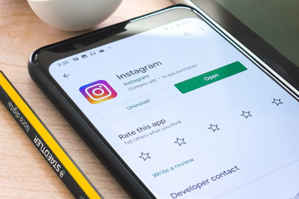prikaz log in sekcije instagrama na telefonu